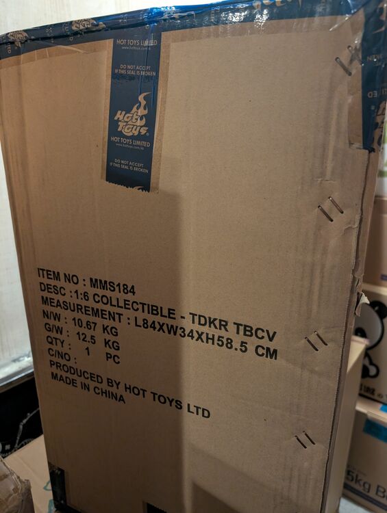 ダークナイト ライジング 1/6スケールビークル カモフラージュ・タンブラー ホ（フィギュア・プラモデル）の商品画像 - 査定依頼日：2025年10月13日 - 最高査定価格：20,000円