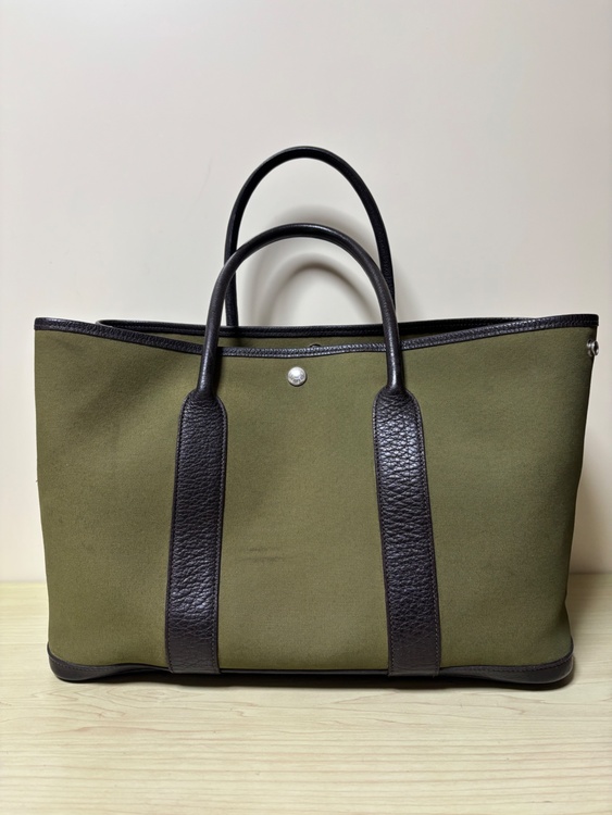 ガーデンパーティ（ブランドバッグ）の商品画像 - 査定依頼日：2026年3月14日 - 最高査定価格：55,000円