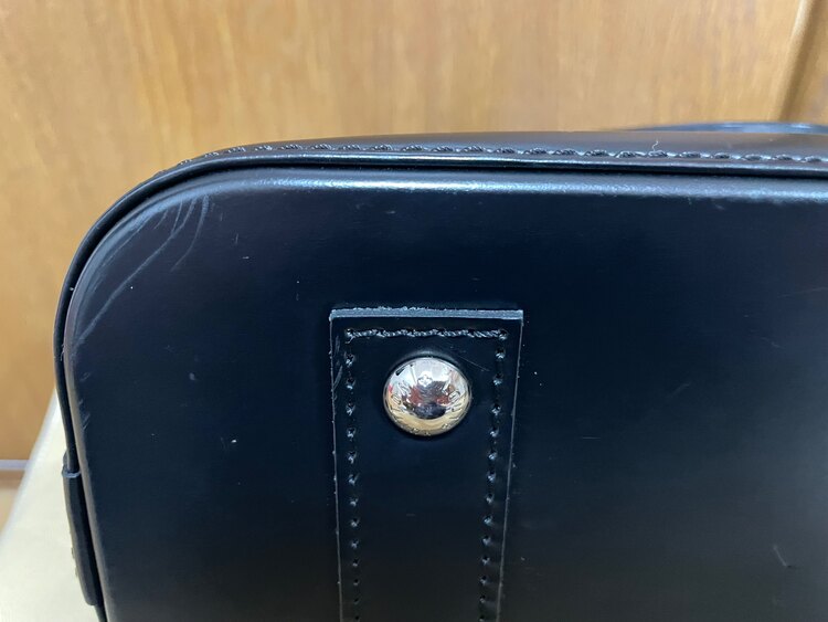 ルイヴィトン エピ （ブランドバッグ）の商品画像 - 査定依頼日：2025年2月10日 - 最高査定価格：140,000円
