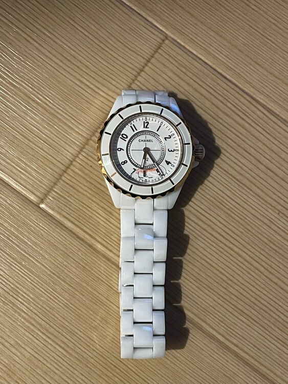 シャネル J12 D.N.2375（高級時計）の商品画像 - 査定依頼日：2025年4月10日 - 最高査定価格：20,000円