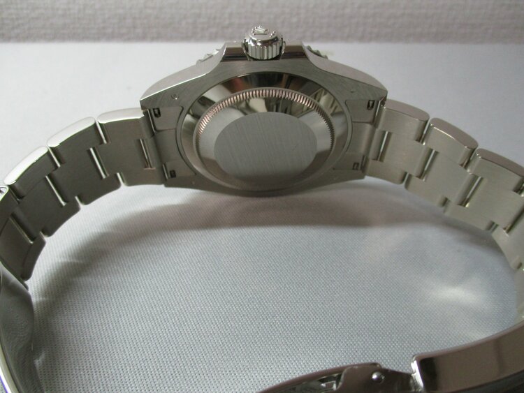 サブマリーナー デイトホワイトゴールド（高級時計）の商品画像 - 査定依頼日：2026年1月9日 - 最高査定価格：5,300,000円