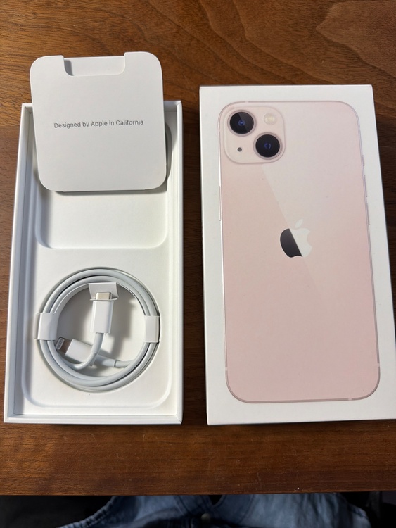 iPhone iPhone 13 128GB SIMフリー（スマホ）の商品画像 - 査定依頼日：2026年6月20日 - 最高査定価格：36,500円