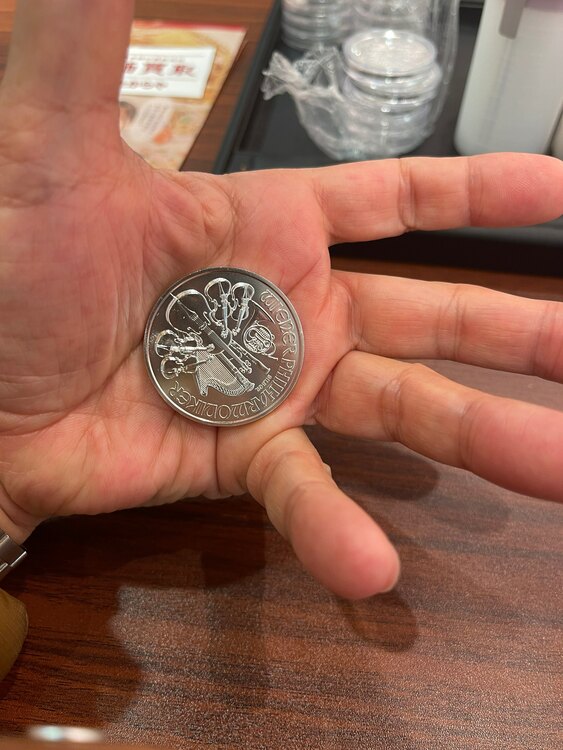 ウイーンフィル銀貨（金・貴金属）の商品画像 - 査定依頼日：2025年2月22日 - 最高査定価格：300,000円