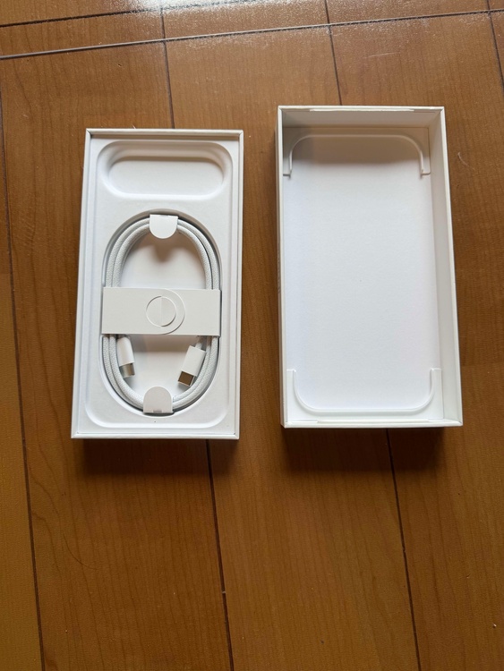iPhone iPhone Air 256GB SIMフリー（スマホ）の商品画像 - 査定依頼日：2026年8月31日 - 最高査定価格：120,000円