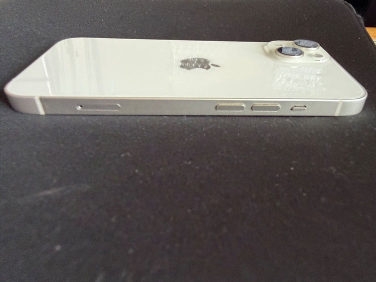 iPhone iPhone 14 128GB SIMフリー（スマホ）の商品画像 - 査定依頼日：2026年7月15日 - 最高査定価格：48,000円