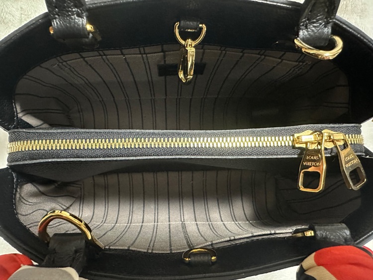 モンテーニュbb（ブランドバッグ）の商品画像 - 査定依頼日：2025年8月30日 - 最高査定価格：250,000円