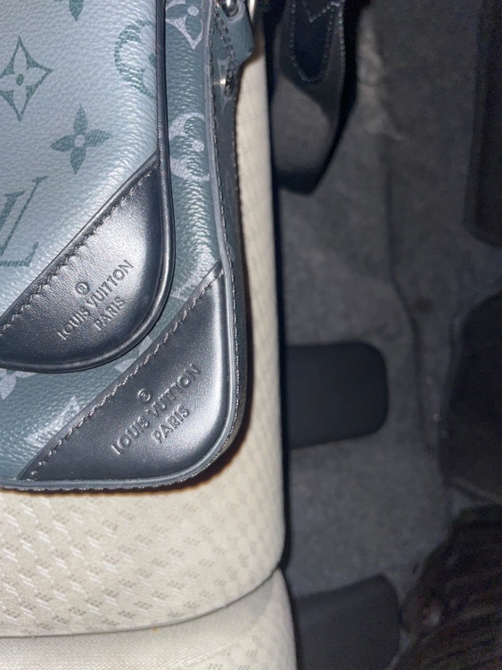 トリオメッセンジャー（ブランドバッグ）の商品画像 - 査定依頼日：2025年12月30日 - 最高査定価格：100,000円