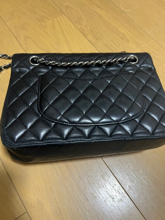 ショルダーバッグ（ブランドバッグ）の商品画像 - 査定依頼日：2025年1月15日 - 最高査定価格：350,000円