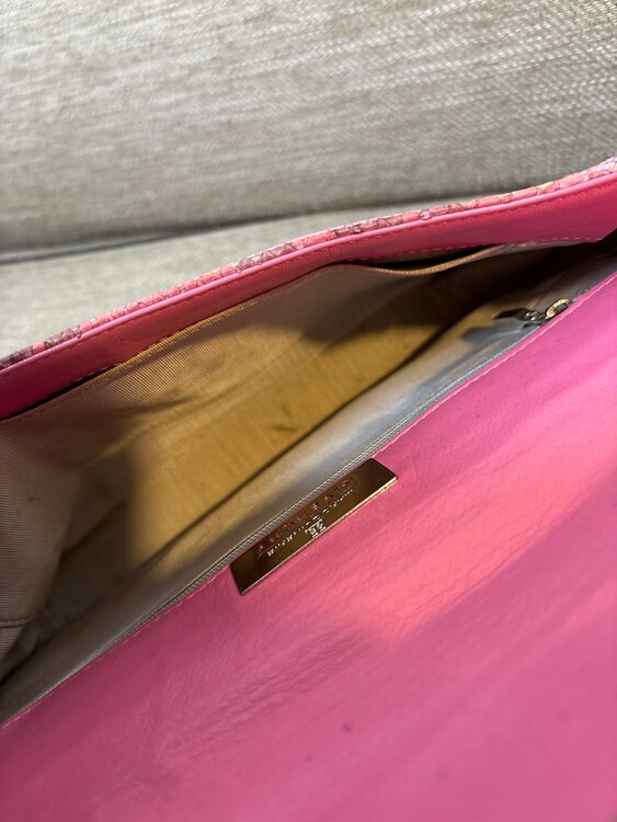 ハンドバッグ（ブランドバッグ）の商品画像 - 査定依頼日：2025年1月18日 - 最高査定価格：2,000円