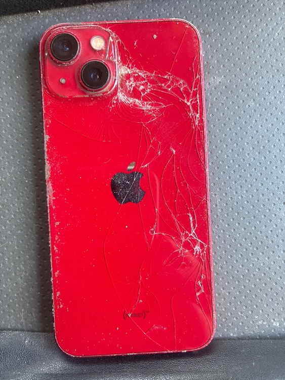 iPhone 13 128GB SIMフリー（スマホ）の商品画像 - 査定依頼日：2026年1月11日 - 最高査定価格：33,000円