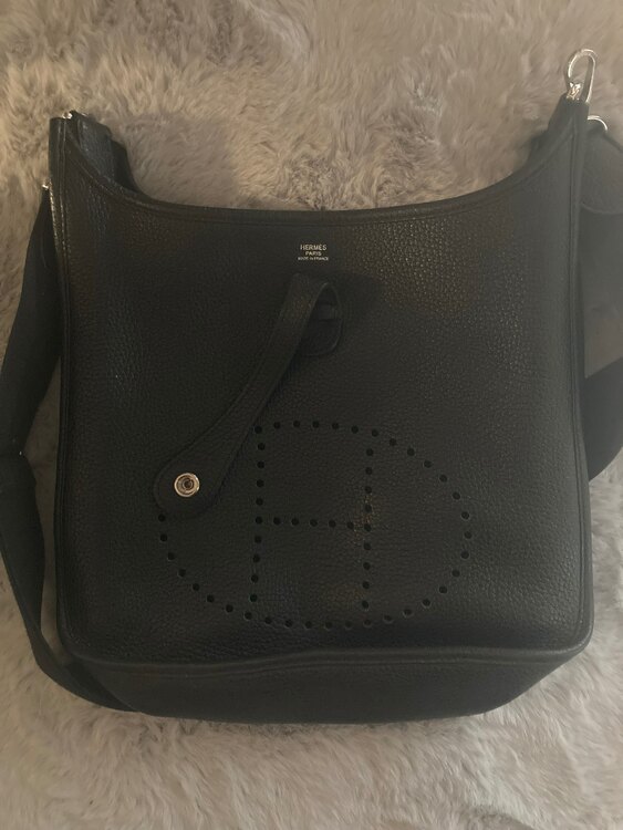 エルメス エブリン （ブランドバッグ）の商品画像 - 査定依頼日：2025年4月15日 - 最高査定価格：370,000円