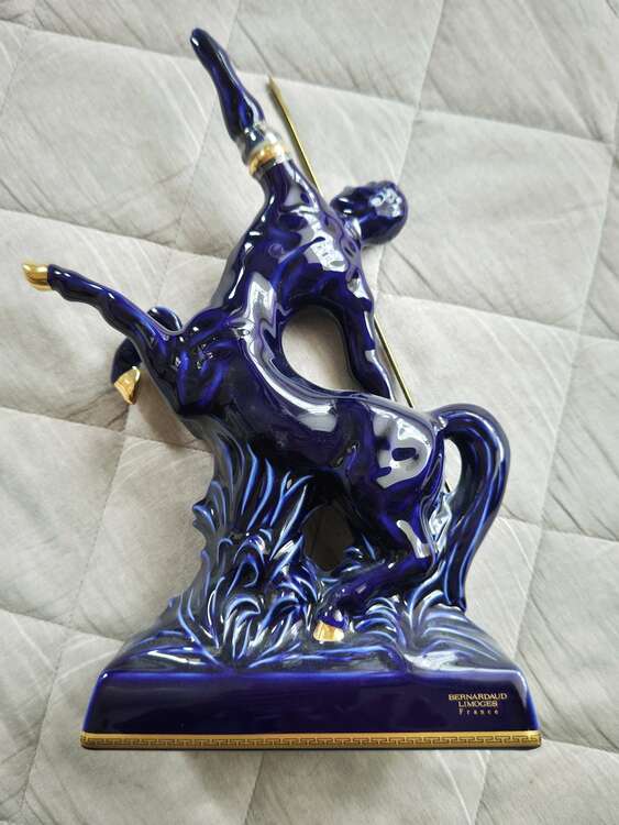 セントー リモージュ ケンタウロス 青 陶器（お酒）の商品画像 - 査定依頼日：2025年5月6日 - 最高査定価格：5,000円