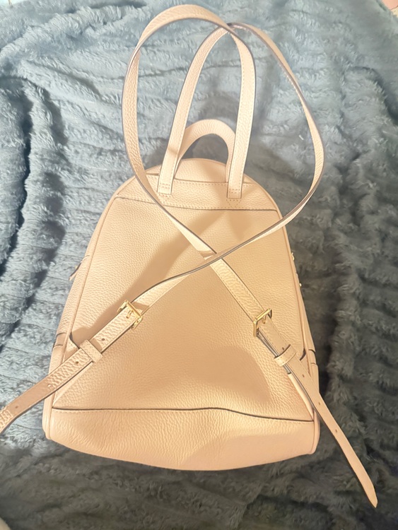 MICHEAL KORS  リュック（ブランドバッグ）の商品画像 - 査定依頼日：2025年10月25日 - 最高査定価格：3,000円