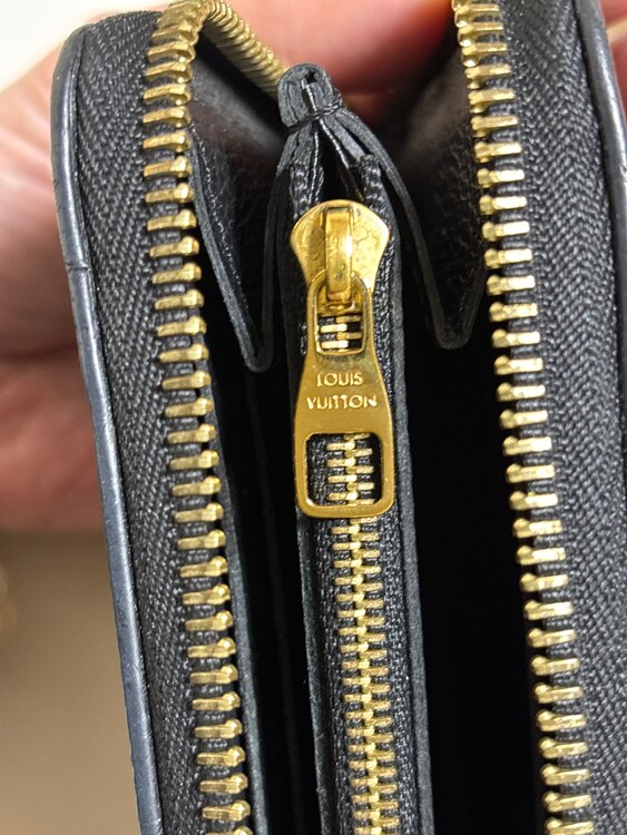 長財布（ブランド財布・小物）の商品画像 - 査定依頼日：2025年1月30日 - 最高査定価格：52,000円