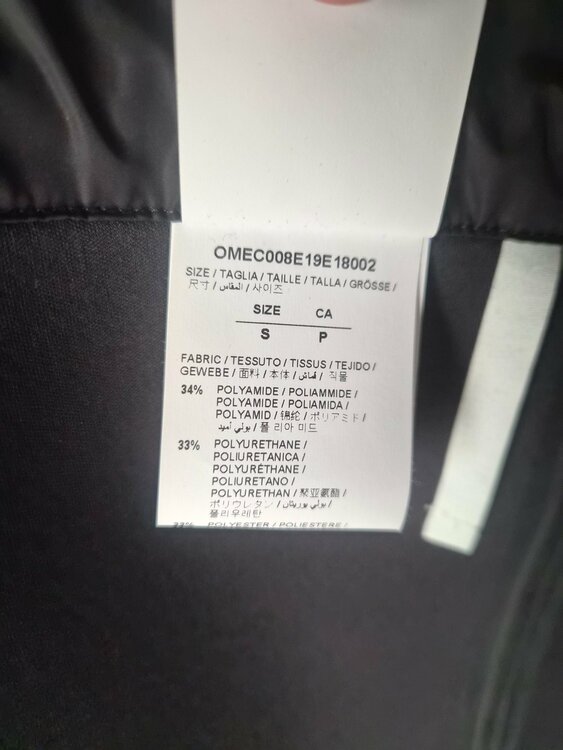 ロングコート（古着・ファッション）の商品画像 - 査定依頼日：2026年3月28日 - 最高査定価格：2,000円