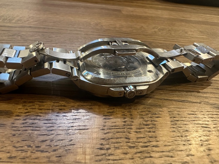 ベル＆ロス　時計（高級時計）の商品画像 - 査定依頼日：2025年9月21日 - 最高査定価格：50,000円