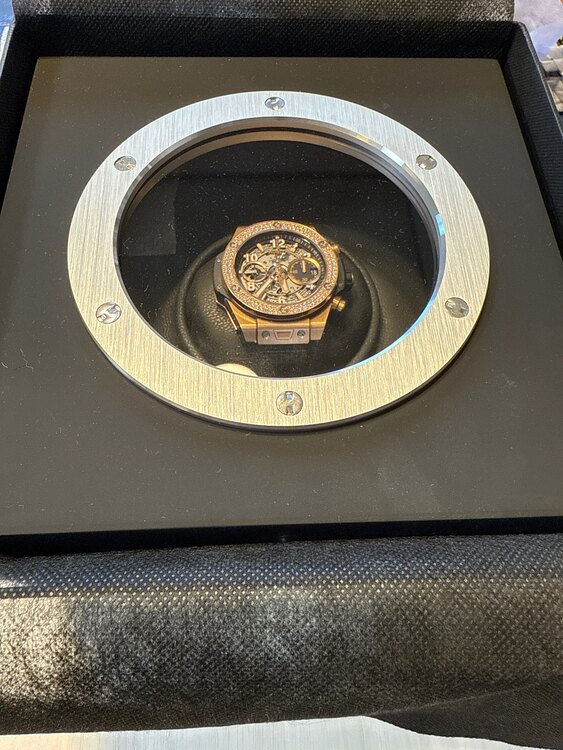 ウブロ ビックバン （高級時計）の商品画像 - 査定依頼日：2025年5月18日 - 最高査定価格：2,500,000円