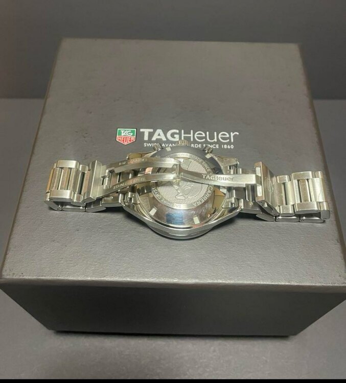 タグホイヤー カレラ cv201AJ.BA071（高級時計）の商品画像 - 査定依頼日：2025年5月31日 - 最高査定価格：240,000円