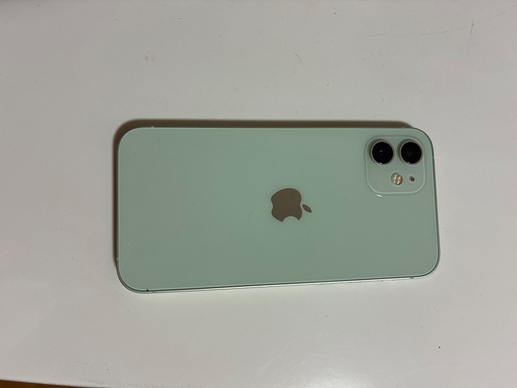 iPhone iPhone 12 64GB Softbank（スマホ）の商品画像 - 査定依頼日：2026年6月23日 - 最高査定価格：100,000円