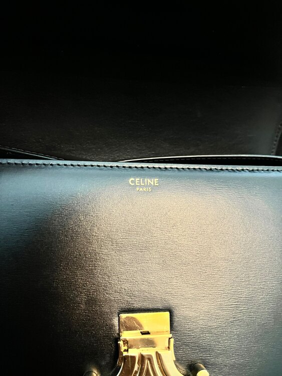 セリーヌ  （ブランドバッグ）の商品画像 - 査定依頼日：2025年2月5日 - 最高査定価格：320,000円