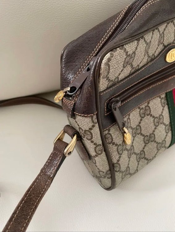 GUCCI オールドグッチ ショルダーバッグ （ブランドバッグ）の商品画像 - 査定依頼日：2023年7月22日 - 最高査定価格：20,000円