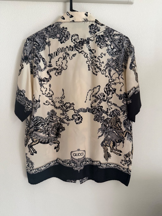 柄シャツ（古着・ファッション）の商品画像 - 査定依頼日：2026年9月3日 - 最高査定価格：10,000円