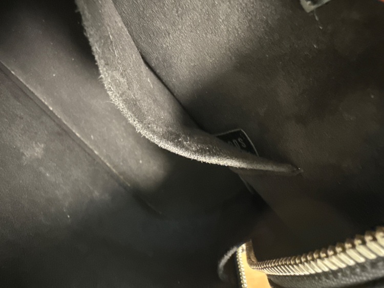 ルイヴィトン エピ （ブランドバッグ）の商品画像 - 査定依頼日：2025年6月8日 - 最高査定価格：160,000円