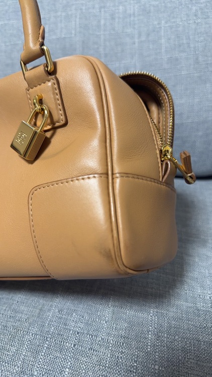 LOEWE アマソナ 16（ブランドバッグ）の商品画像 - 査定依頼日：2026年4月3日 - 最高査定価格：100,000円