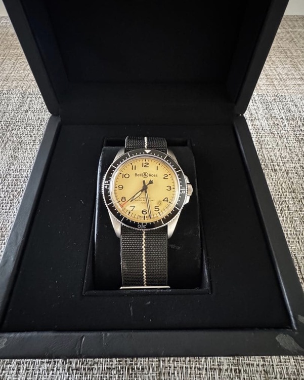 ベル&amp;ロス その他 Bell&Ross V2-92 MILITARY BEIGE（高級時計）の商品画像 - 査定依頼日：2026年4月11日 - 最高査定価格：170,000円