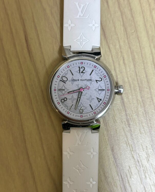その他 その他 ルイヴィトン　QA115z（高級時計）の商品画像 - 査定依頼日：2025年1月12日 - 最高査定価格：80,000円