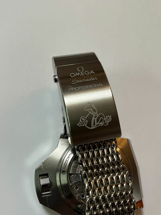 オメガ シーマスター プロプロフ 227.90.55.21.01.00（高級時計）の商品画像 - 査定依頼日：2025年8月30日 - 最高査定価格：1,150,000円
