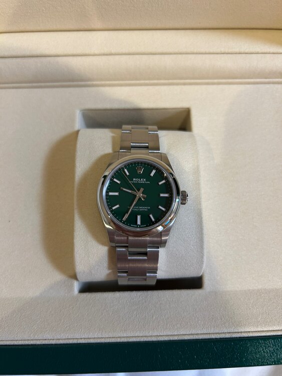 ロレックス パーペチュアル 277200 ぐりー（高級時計）の商品画像 - 査定依頼日：2025年4月29日 - 最高査定価格：1,080,000円