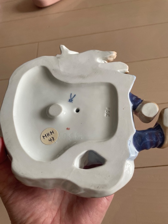 マイセンヘンチェル子供シリーズ（美術品・骨董品）の商品画像 - 査定依頼日：2025年9月10日 - 最高査定価格：170,000円