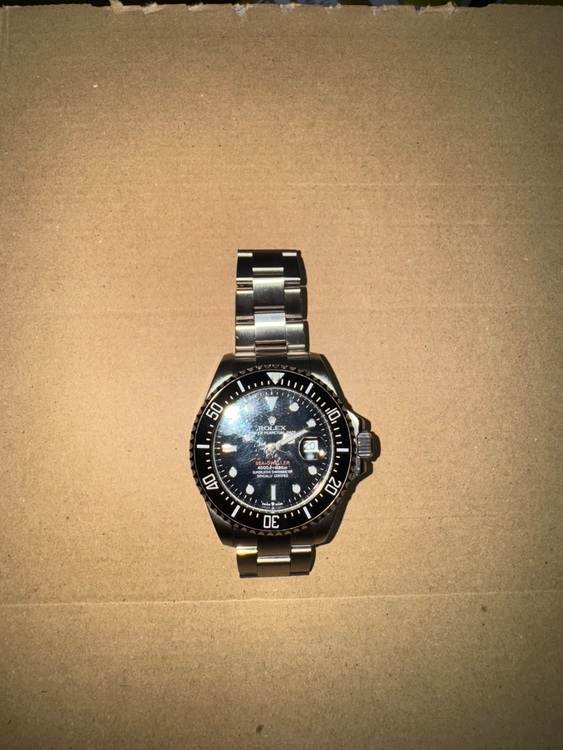 ロレックス シードゥエラー （高級時計）の商品画像 - 査定依頼日：2025年6月5日 - 最高査定価格：1,500,000円