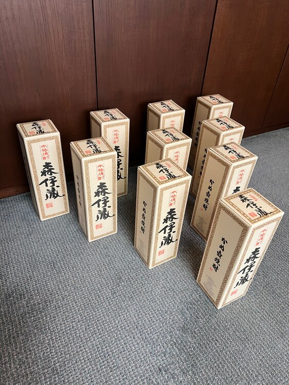 森伊蔵720ml 箱入（お酒）の商品画像 - 査定依頼日：2025年1月17日 - 最高査定価格：80,000円