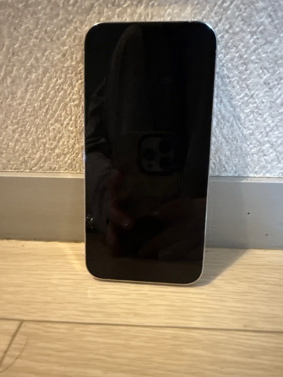 iPhone iPhone 13 Pro 128GB au（スマホ）の商品画像 - 査定依頼日：2026年5月27日 - 最高査定価格：50,000円