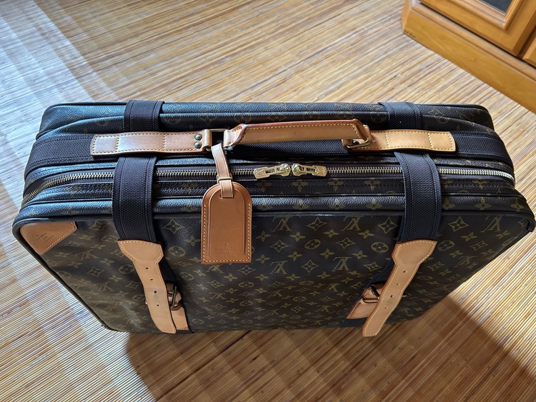 ルイヴィトン モノグラム （ブランドバッグ）の商品画像 - 査定依頼日：2026年3月22日 - 最高査定価格：30,000円