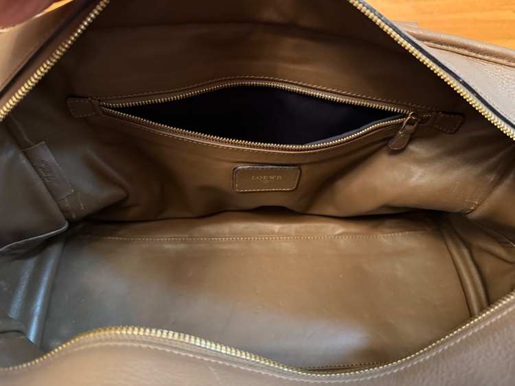 ロエベアマソナ　ブラウン　レザー　ゴールド金具（ブランドバッグ）の商品画像 - 査定依頼日：2026年4月19日 - 最高査定価格：60,000円