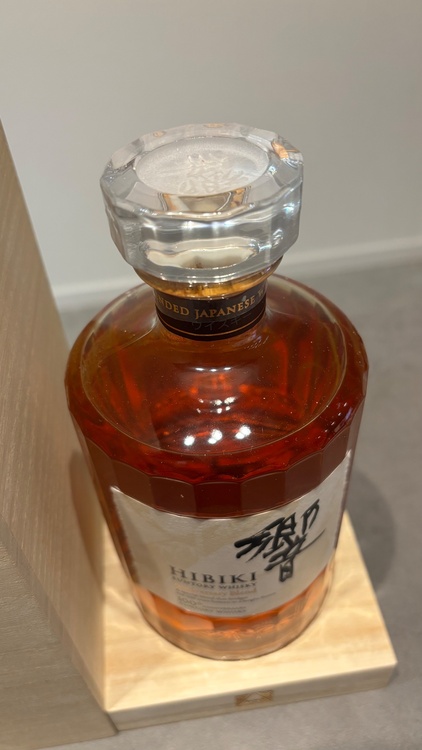 ウイスキー サントリー響（お酒）の商品画像 - 査定依頼日：2026年6月16日 - 最高査定価格：50,000円