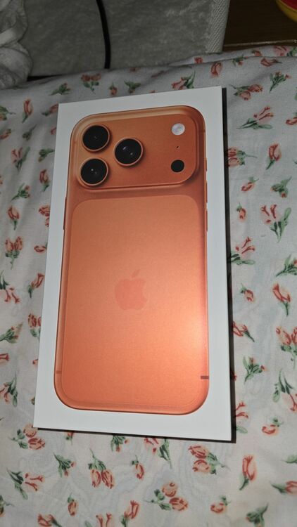 iPhone 17 Pro 256GB SIMフリー（スマホ）の商品画像 - 査定依頼日：2025年11月16日 - 最高査定価格：164,000円