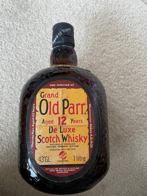 De Luxe Scotch Whisky（お酒）の商品画像 - 査定依頼日：2025年2月11日 - 最高査定価格：1,000円