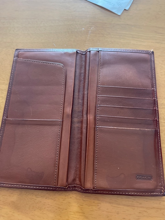 コーチ　長財布（ブランド財布・小物）の商品画像 - 査定依頼日：2026年2月12日 - 最高査定価格：1,500円