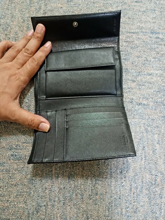 プラダ  （ブランドバッグ）の商品画像 - 査定依頼日：2026年4月16日 - 最高査定価格：12,000円