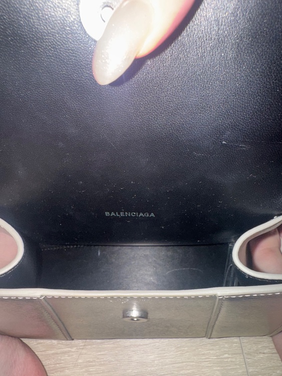 カバン（ブランドバッグ）の商品画像 - 査定依頼日：2025年8月13日 - 最高査定価格：80,000円