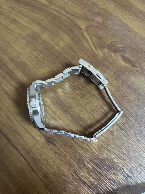 タグホイヤー アクアレーサー wbp211（高級時計）の商品画像 - 査定依頼日：2025年7月8日 - 最高査定価格：300,000円