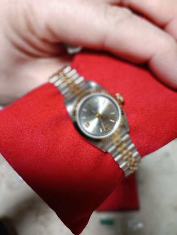 オイスターパーペチュアルコンビ（高級時計）の商品画像 - 査定依頼日：2025年3月15日 - 最高査定価格：420,000円