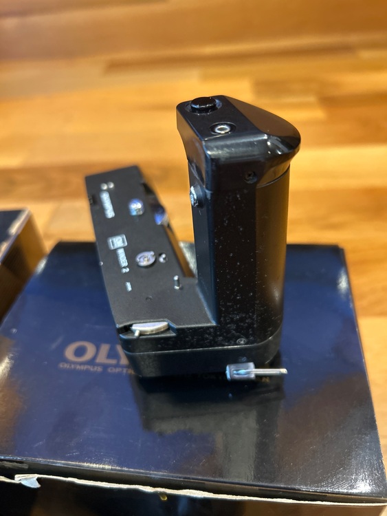 OM-1 （カメラ）の商品画像 - 査定依頼日：2025年10月1日 - 最高査定価格：8,000円