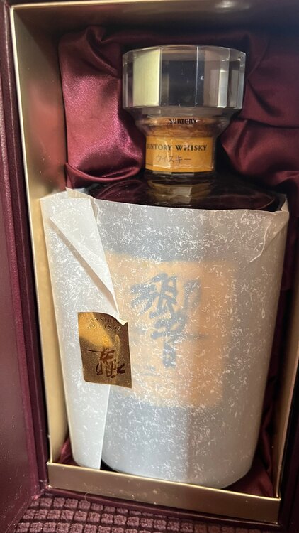 響30年（お酒）の商品画像 - 査定依頼日：2025年5月5日 - 最高査定価格：480,000円