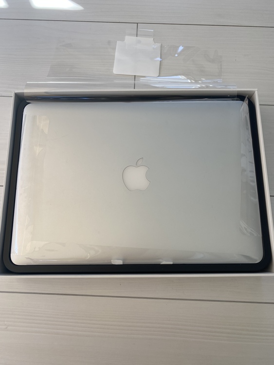 MacBook Air（PC・タブレット）の商品画像 - 査定依頼日：2022年2月17日 - 最高査定価格：39,000円