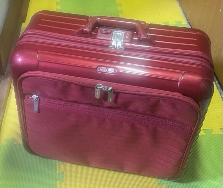 [リモワ] RIMOWA TSAロックモデル 863.502 サルサデラックス （ブランドバッグ）の商品画像 - 査定依頼日：2025年9月2日 - 最高査定価格：22,000円